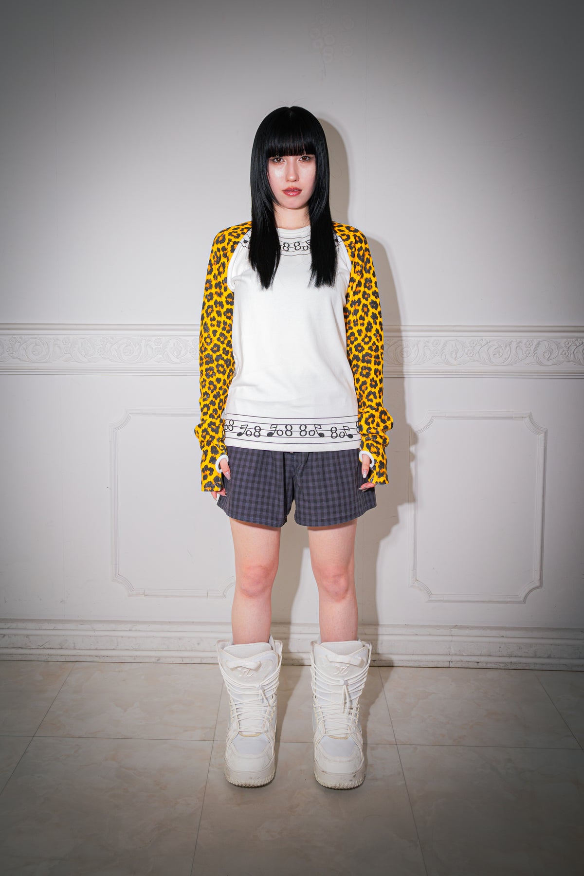 Leopard Sleeve L/S Thumbhole Raglan with Music Note's Print